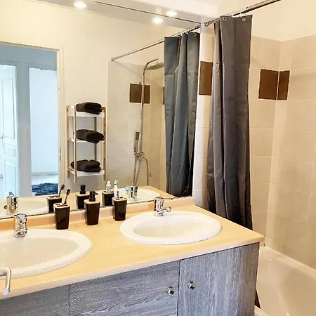 - Piscine Et Parking Prive Toulouse